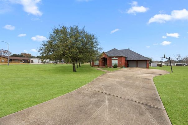 Backyard, Detached Garage, Exterior