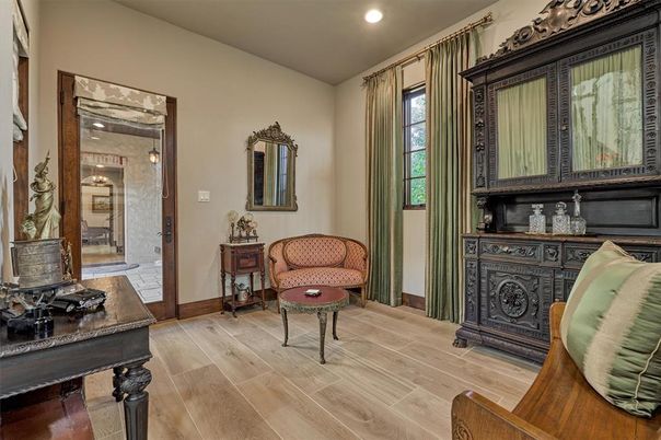Home Office, Interior, Recessed Lighting, Wood Texture Flooring