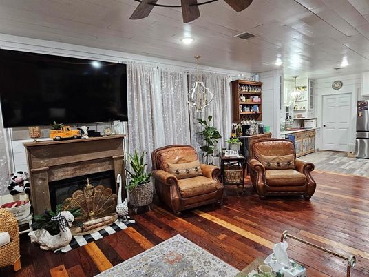 Fireplace, Interior, Kitchen, Pendant Lights, Recessed Lighting, Wood Texture Flooring