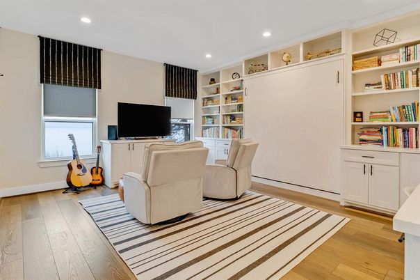Interior, Recessed Lighting, Wood Texture Flooring