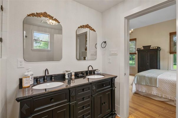 Bathroom, Dual Sink Vanities, Interior, Wood Texture Flooring
