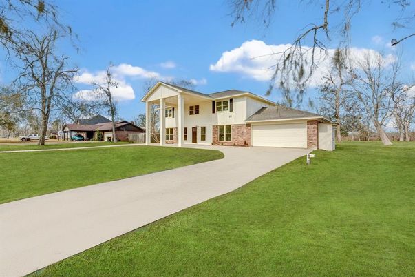 Backyard, Detached Garage, Exterior