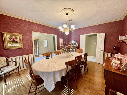Chandelier, Dining room, Interior, Wood Texture Flooring