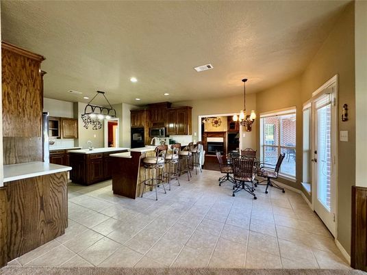 Chandelier, Dining room, Interior, Kitchen, Recessed Lighting