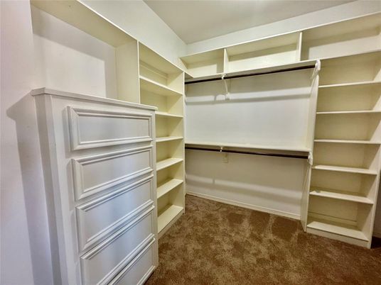 Interior, Walk-in Closets