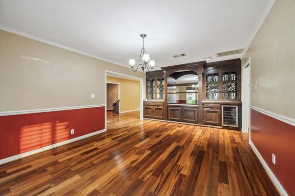 Chandelier, Empty room, Interior, Wood Texture Flooring