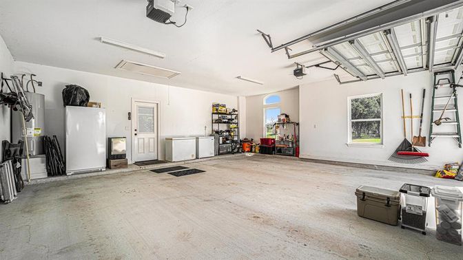 Garage, Interior, Washer
