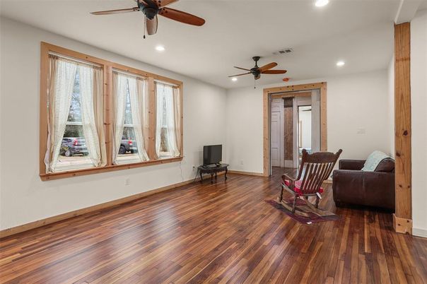 Interior, Recessed Lighting, Wood Texture Flooring