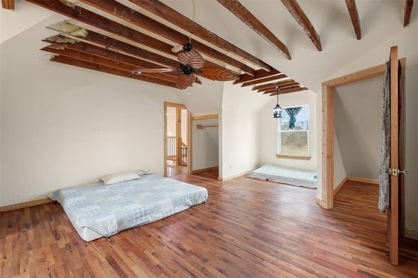 Empty room, Interior, Pendant Lights, Wooden Beams, Wood Texture Flooring