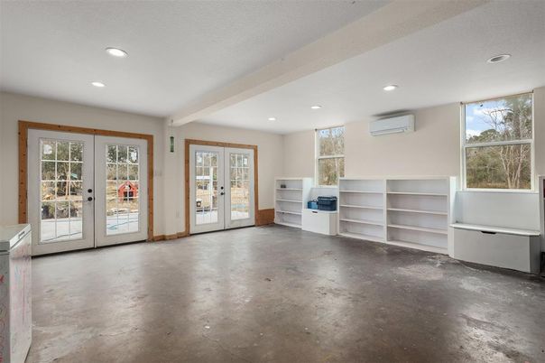 Empty room, Interior, Recessed Lighting