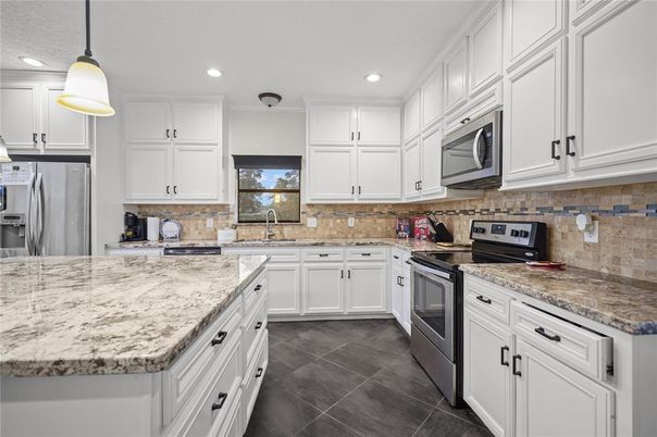 Interior, Kitchen, Pendant Lights, Recessed Lighting, Stainless Steel Appliances