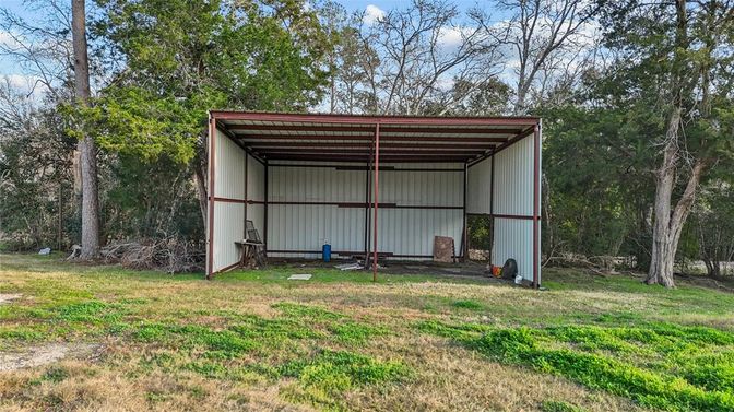 Backyard, Detached Garage, Exterior