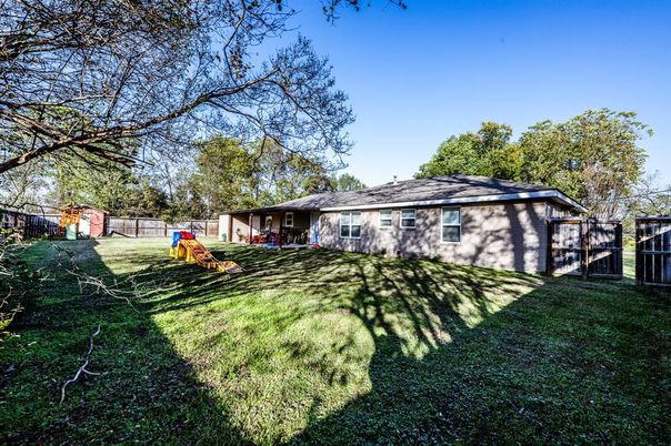 Backyard, Exterior, Playground