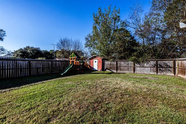 Backyard, Exterior, Playground