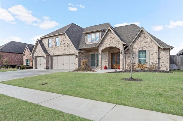 Attached, Exterior, Facade, Brick Facade, Brick Traditional