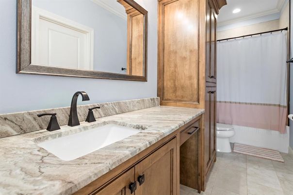 Bathroom, Interior, Recessed Lighting