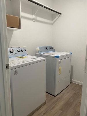 Interior, Utility Closets, Washer, Wood Texture Flooring