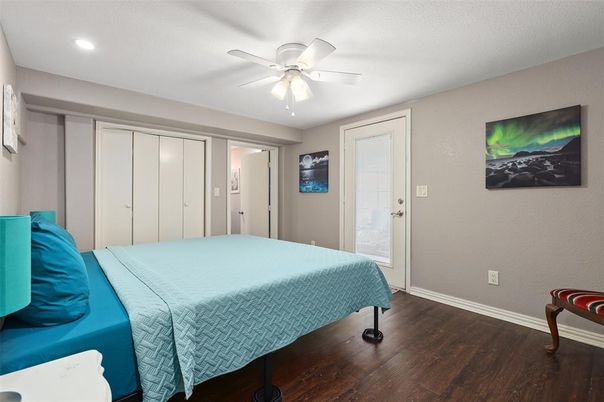 Bedroom, Interior, Recessed Lighting, Wood Texture Flooring