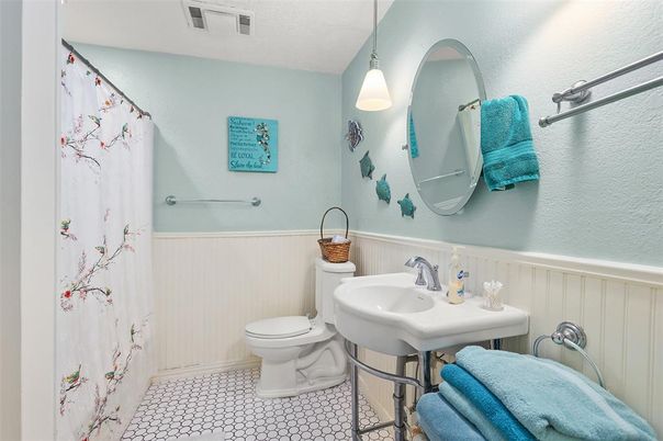 Bathroom, Interior, Pendant Lights