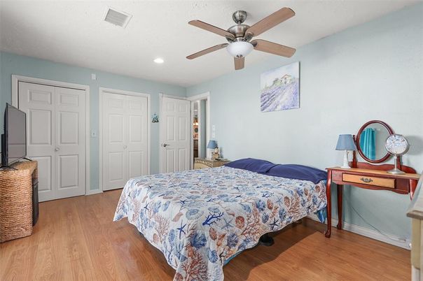 Bedroom, Interior, Recessed Lighting, Wood Texture Flooring