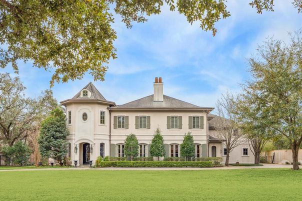 Backyard, Exterior, Facade, French Provincial