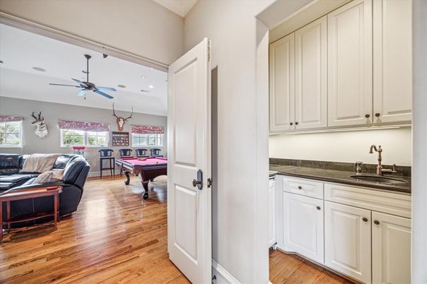 Billiard Table, Game Room, Interior, Living room, Recessed Lighting, Wood Texture Flooring