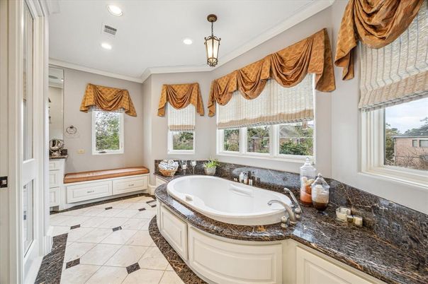Bathroom, Interior, Pendant Lights, Recessed Lighting