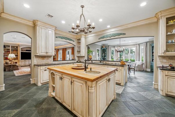 Chandelier, Dining room, Interior, Kitchen, Pendant Lights, Recessed Lighting