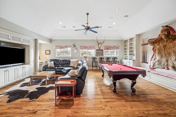 Billiard Table, Game Room, Interior, Living room, Recessed Lighting, Wood Texture Flooring