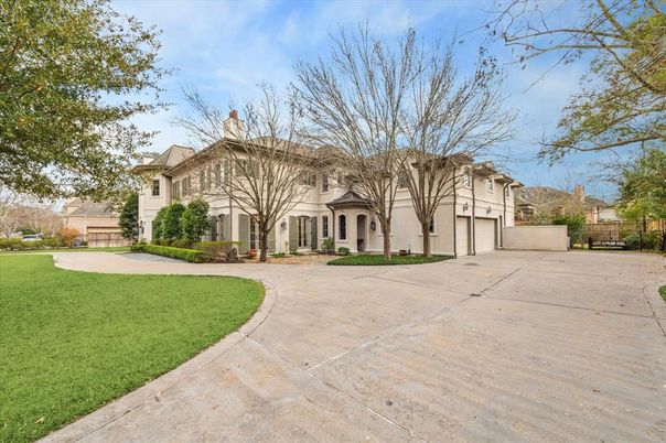 Attached, Backyard, Exterior, Facade, French Provincial