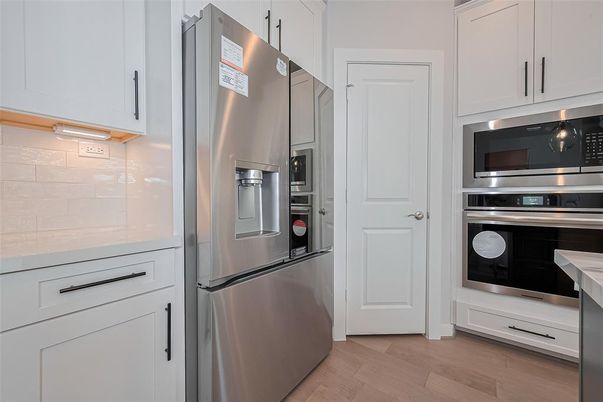 Interior, Kitchen, Stainless Steel Appliances, Wood Texture Flooring