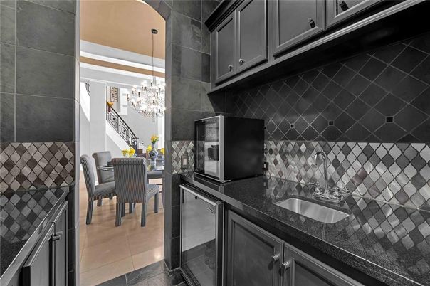 Chandelier, Interior, Kitchen
