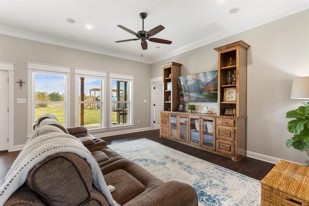 Interior, Living room, Recessed Lighting, Wood Texture Flooring