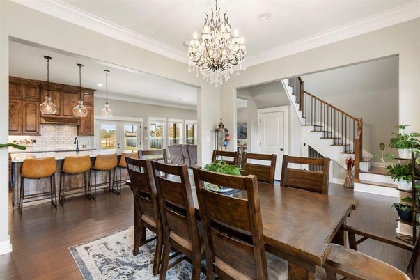 Chandelier, Dining room, Interior, Kitchen, Pendant Lights, Recessed Lighting, Wood Texture Flooring