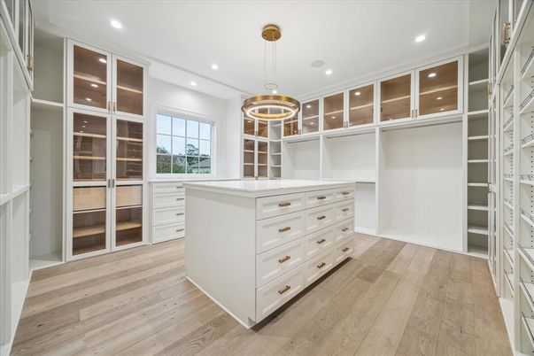 Interior, Pendant Lights, Recessed Lighting, Walk-in Closets, Wood Texture Flooring