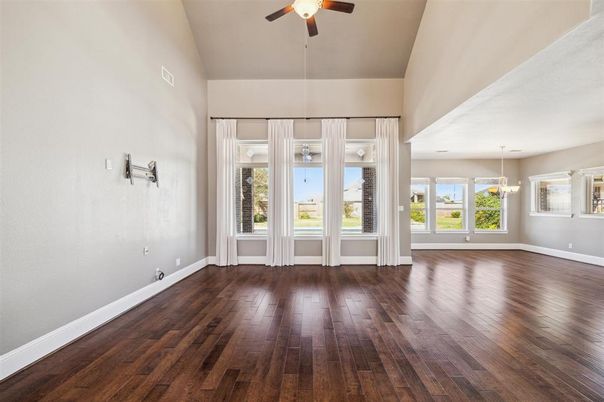 Empty room, Interior, Pendant Lights, Wood Texture Flooring
