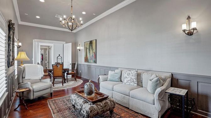 Chandelier, Dining room, Interior, Living room, Recessed Lighting, Wood Texture Flooring