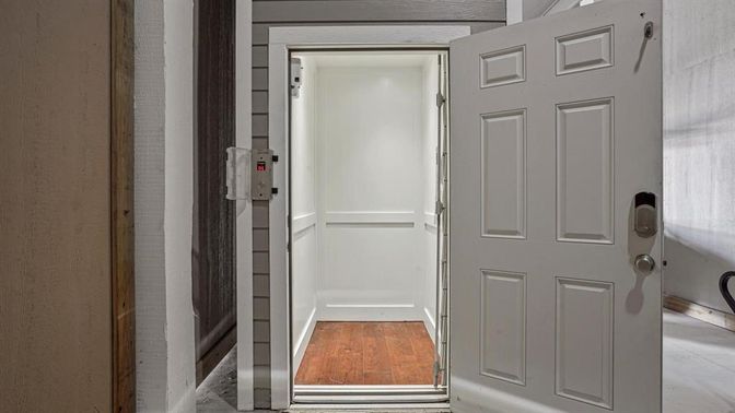 Elevator, Interior, Wood Texture Flooring