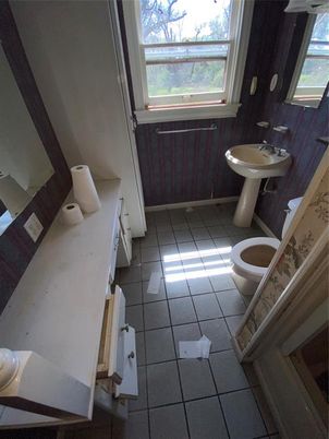 Bathroom, Interior