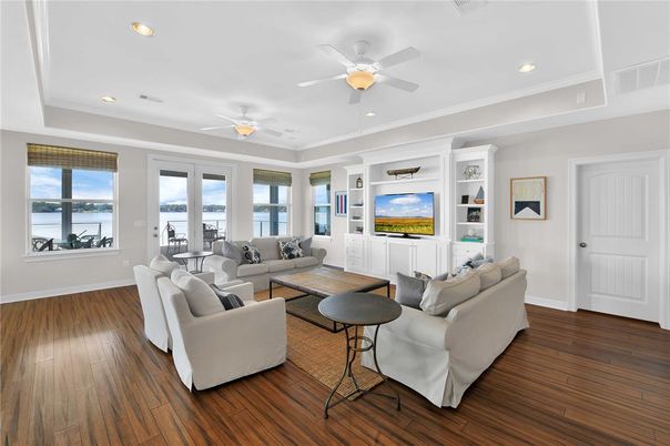 Interior, Living room, Recessed Lighting, Wood Texture Flooring