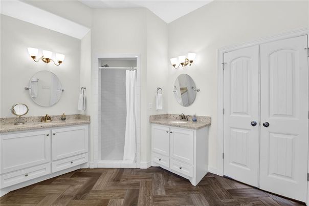 Bathroom, Dual Sink Vanities, Interior, Wood Texture Flooring