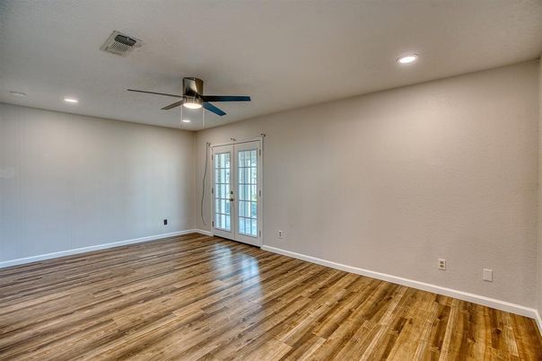 Empty room, Interior, Recessed Lighting, Wood Texture Flooring