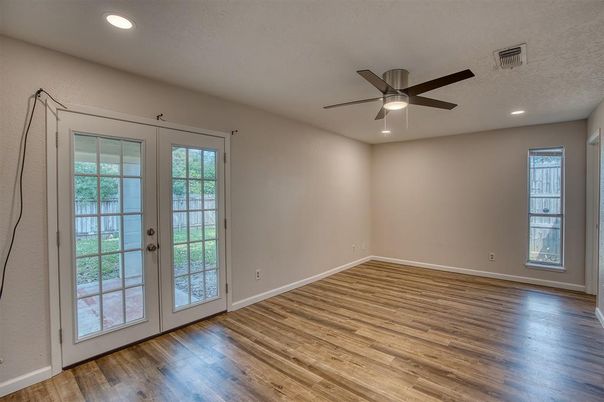 Empty room, Interior, Recessed Lighting, Wood Texture Flooring