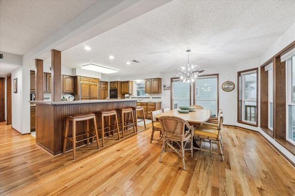 Dining room, Interior, Kitchen, Pendant Lights, Recessed Lighting, Wood Texture Flooring
