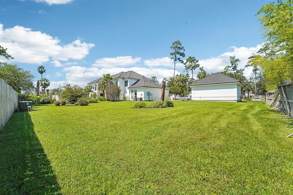 Backyard, Detached Garage, Exterior