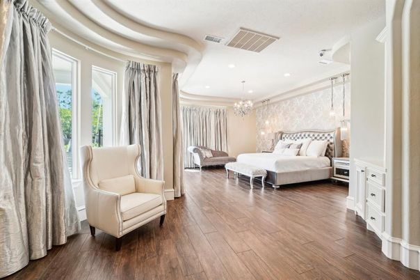 Bedroom, Chandelier, Interior, Pendant Lights, Recessed Lighting, Wood Texture Flooring