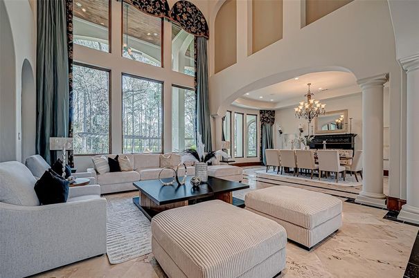 Chandelier, Dining room, Interior, Living room, Recessed Lighting
