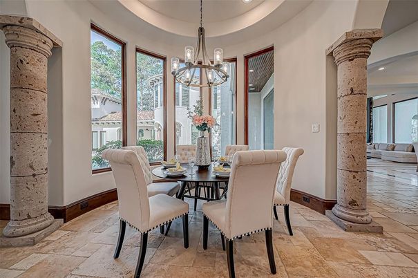 Dining room, Interior, Pendant Lights, Recessed Lighting