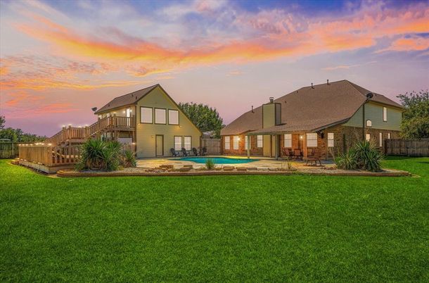 Backyard, Exterior, Pool