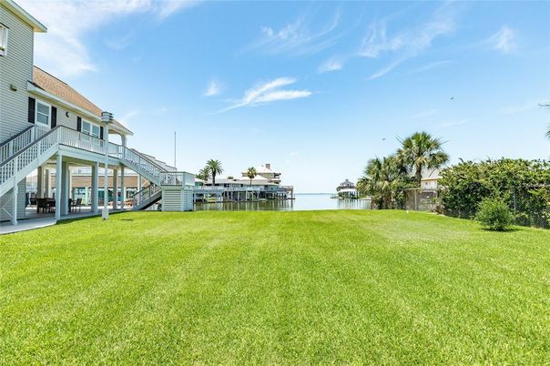 Backyard, Exterior, Water